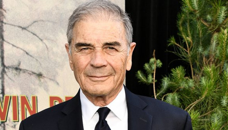 Robert Forster yaşamını yitirdi