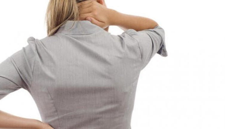 Soğuk ve rutubetli havalar ağrıyı artırıyor!