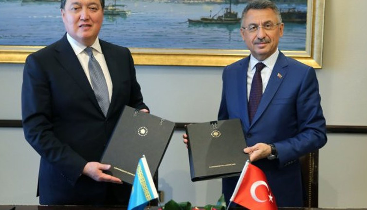 Kazakistan Başbakanı Askar Mamin: Atatürk'ü örnek alıyoruz