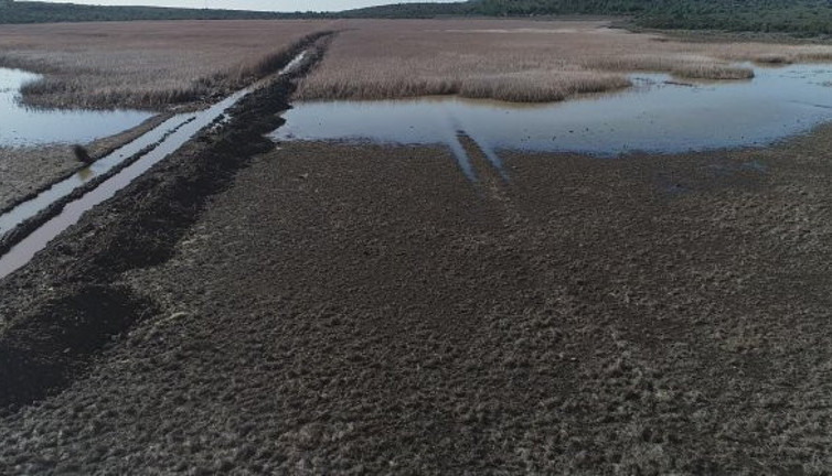 Doğa harikası İris Gölü, Dipsiz Göl oluyor