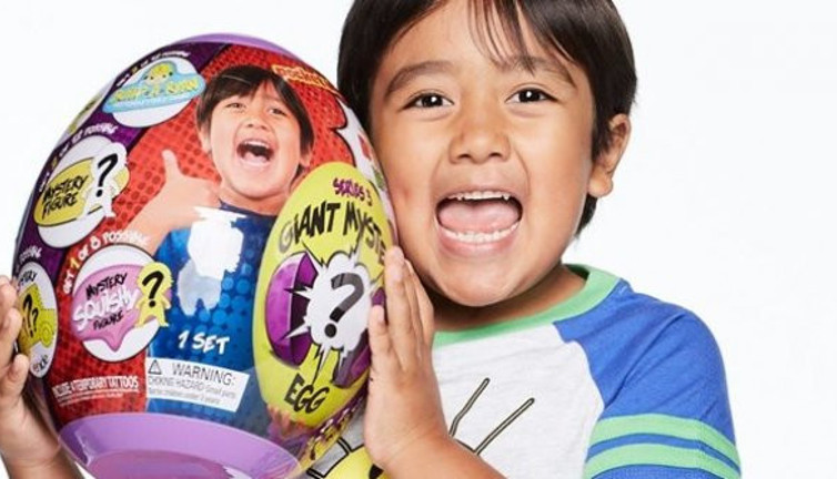 YouTube'un en çok kazananı 9 yaşında!