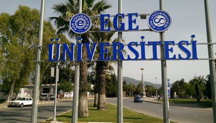Ege Üniversitesi'nde 'kişiye özel ilan' tartışması