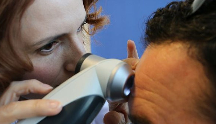 Küresel ısınma 'erişkin aknesi'ne yol açıyor