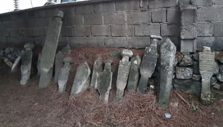 20 bin yıllık mezar taşları Parion'da sergilenecek