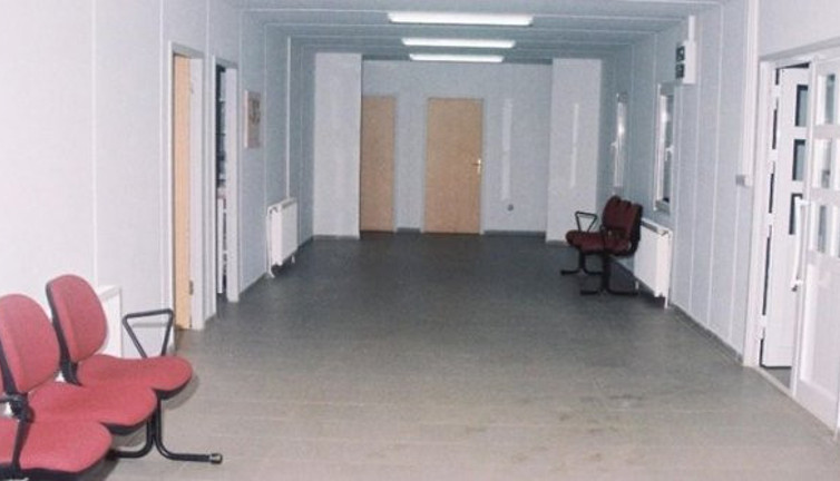 Yabancı uyruklu doktor, vatandaşı kovdu!