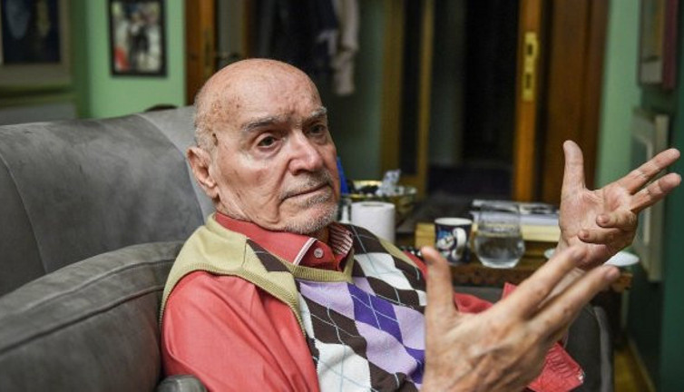 Hıncal Uluç'tan AKP'ye yakın Yeni Asır'a tepki