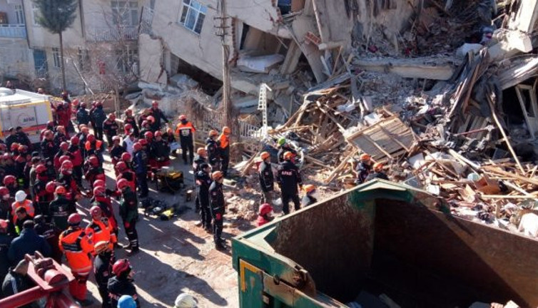 UMKE gönüllüsü Emine Kuştepe "Azize" ile konuşmasını anlattı