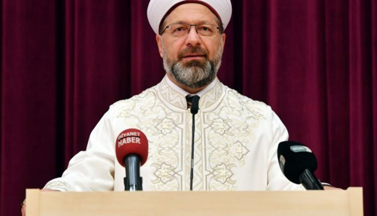 Ali Erbaş: Sigara haram diyoruz ama delillerimiz var