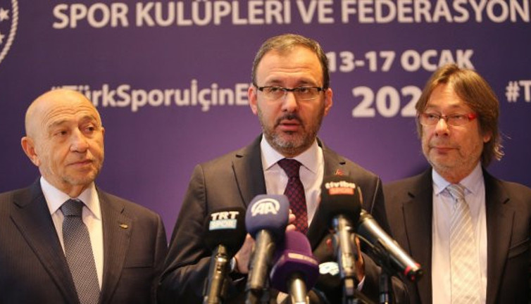 Spor Bakanı açıkladı: Lig maçları ertelenecek mi?