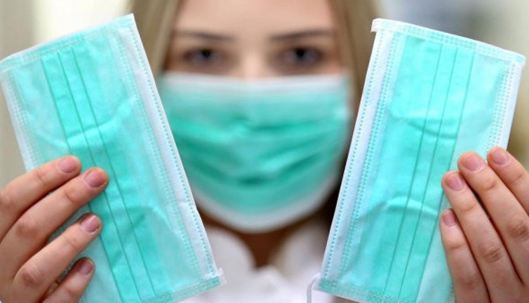 CHP'li İzmit Belediyesi'ne maske için teşekkür eden doktora soruşturma