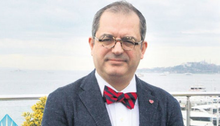 Amerika'daki ünlü Türk profesör Mehmet Çilingiroğlu Cumhurbaşkanı Erdoğan’ı öve öve bitiremedi