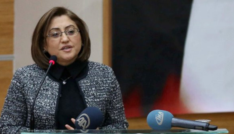 Tayyip Erdoğan'ın sözlerini eleştiren AKP'li Fatma Şahin'den geri adım