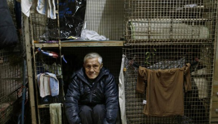 Hong Kong'ta kafes evlerde yaşam mücadelesi