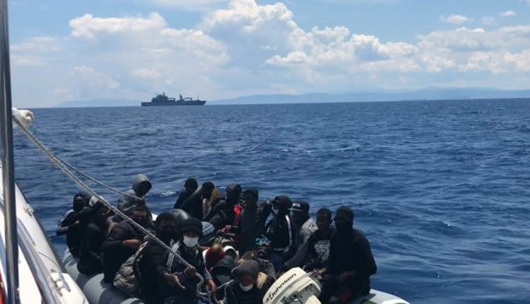 Yunanistan 85 göçmeni ölüme terk etti