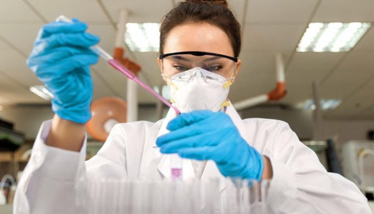 Bütün dünya umutla bekliyordu: Korona aşısından çok kötü haber!