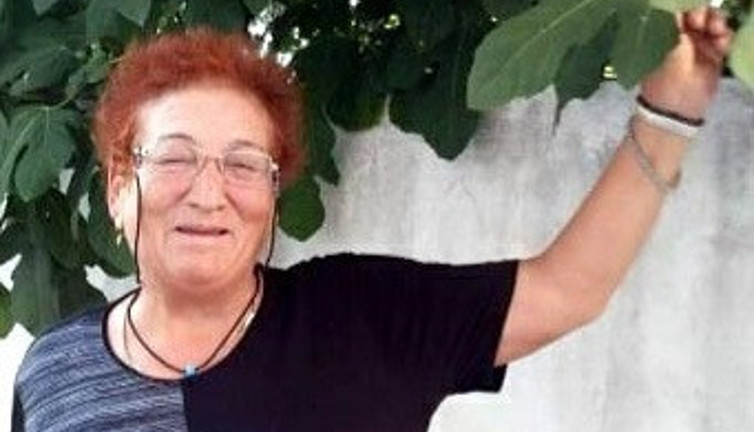 Kuşadası’nda 4’üncü kattan düşen kadın öldü