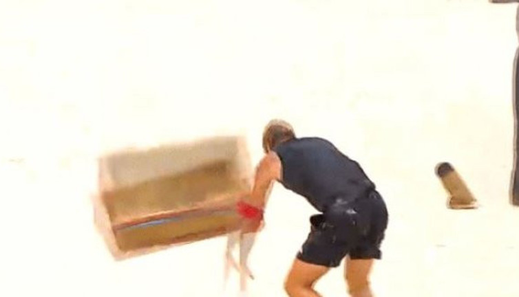 Yunus Emre çıldırdı