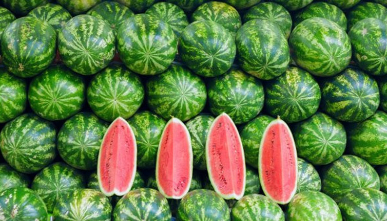 Tezgâhlardaki tehlikeye dikkat! Piyasadaki karpuzların yüzde 80'inde var