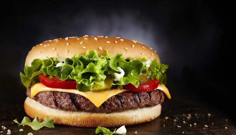 Yeme- içme sektörü devletten yardım istedi: İşçi çıkarmak zorunda kalacağız