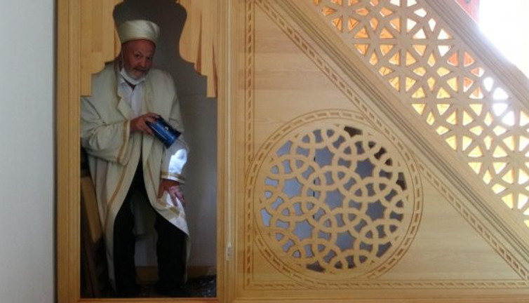 Cami minberinde doğum