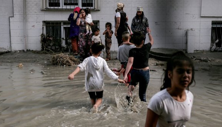 Sel suyuyla temas edenleri bekleyen büyük tehlike