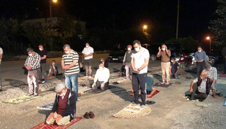 Cemaatin küstüğü imam hakkında Müftülük'ten flaş karar