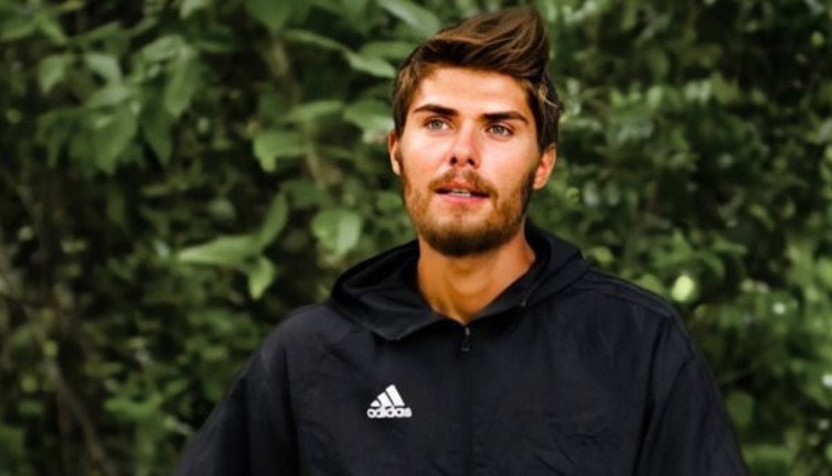 Acun yorum yapmadı! Barış, 6 yarıştan 5'ini kazanan Sercan'a öyle bir laf söyledi ki... Survivor'da kılıçlar çekildi