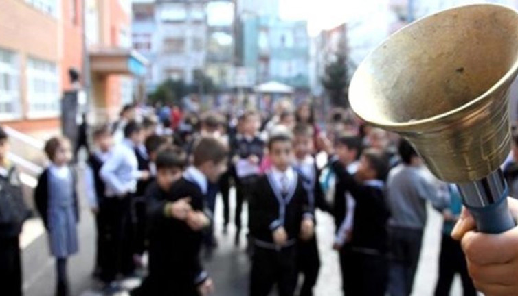 Çocuklar hakkında dikkat çeken korona virüs araştırması: İngilizlere göre okulların açılmasına bakın ne engel değil