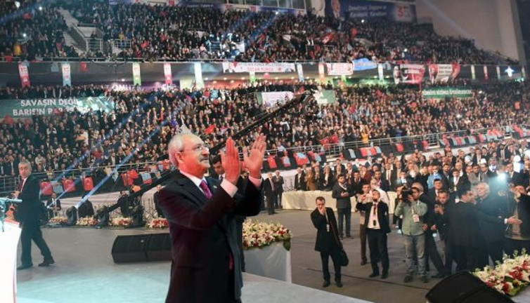 Kemal Kılıçdaroğlu açıkladı: CHP kurultayı ertelenecek mi?