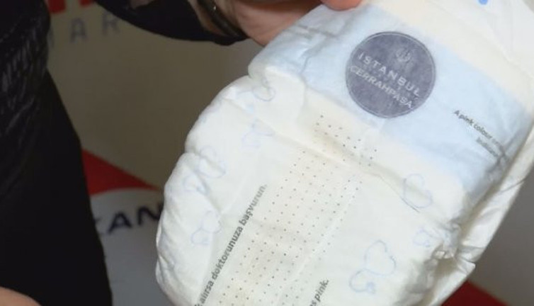 Pembe renk hastalık habercisi! Bu bez bebeklere erken teşhis koyacak