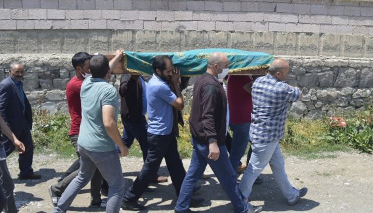 Selde ölen 12 yaşındaki Ali Osman toprağa verildi