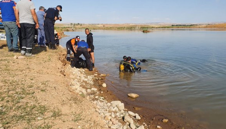 Çok acı olay! Eşinin gözleri önünde boğuldu
