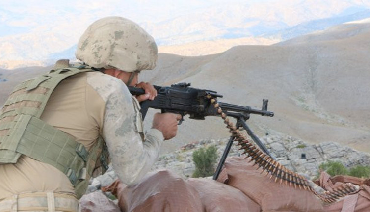 Cudi Dağı'nda nefes kesen operasyon! Mehmetçik kovalıyor teröristler kaçıyor