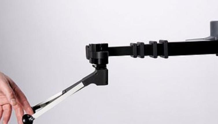 17.500 doları olan ev işinden kurtulacak! Bu robot, toz alıyor, koltuk süpürüyor