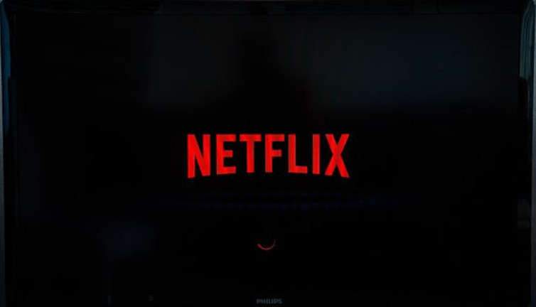 Netflix Türkiye'den çekiliyor mu? Cüneyt Özdemir'den flaş iddia