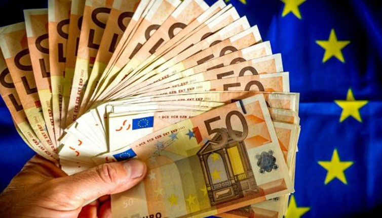 Ekonomi kulislerinden flaş iddia: Dolarda atak beklerken, Euro yükselişe geçiyor