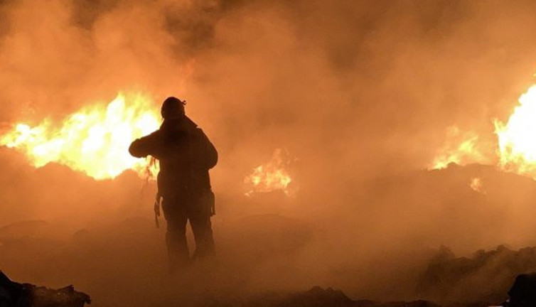 Gecenin karanlığını alevler aydınlattı (22 Temmuz 2020)