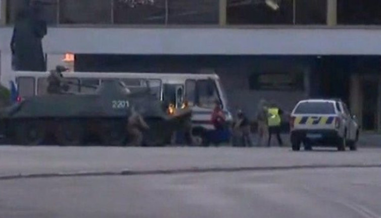 Nefes kesen 10 saatlik operasyon! Özel tim 13 rehineyi sağ kurtardı