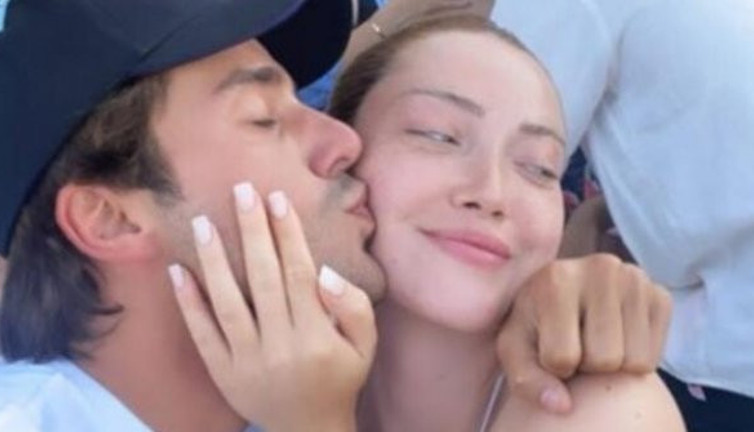 Survivor Cemal Can, Danla Bilic ile tatilde