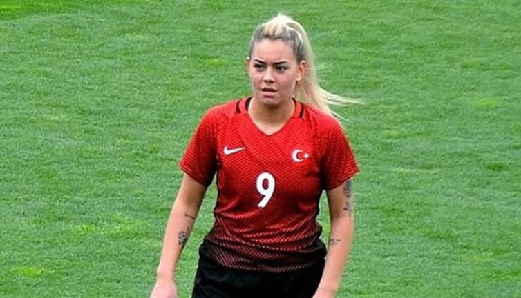 Açıklamaları şok etkisi yaptı! Survivor Aycan Milli Takıma rest çekti