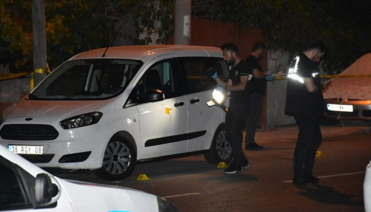 Akrabası trafik cezasını ödemeyince bıçaklayarak öldürdü