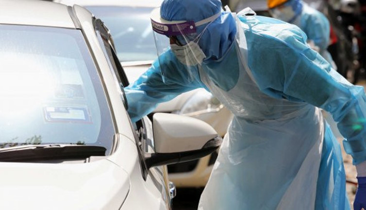 "Hiç hastamız kalmadı" demişlerdi: Korona bir anda yeniden hortladı