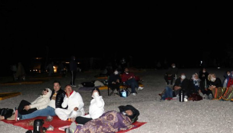 Meteor yağmurunu 2 bin 650 metrede izlediler
