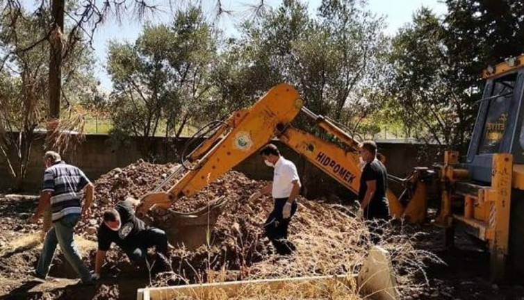 Anne ile oğlu korona kurbanı