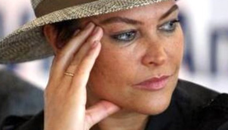 Hülya Avşar’a şok soruşturma! Ekranda kullandığı bir kelime başını yaktı