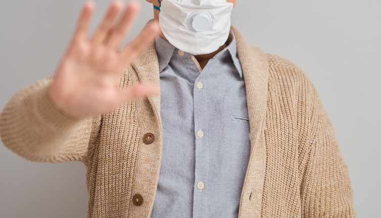 Korona virüs salgınında her şey başa dönebilir: İkinci kez hastalığa yakalanan adam hakkında şok gelişme