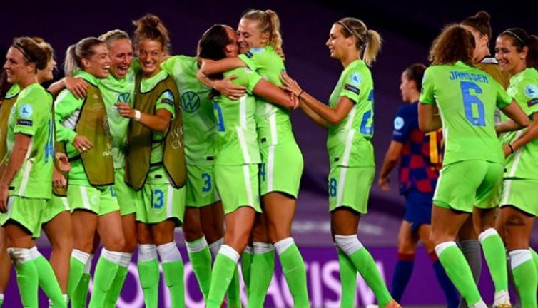 UEFA Kadınlar Şampiyonlar Ligi’nde ilk finalist Wolfsburg