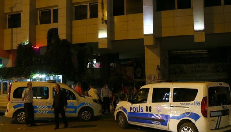 Ankara'da gece yarısı silah sesleri! Lokantada panik yarattı