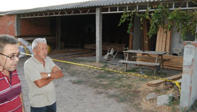 Çanakkale'de arkadaş tartışması! Kavgayı ayırmak isterken canından oluyordu