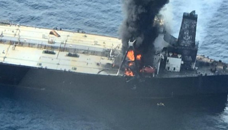 Petrol tankeri cayır cayır